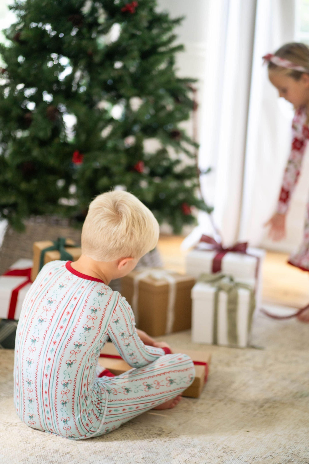 Vintage Christmas Kids' Two-Piece Pajama Set