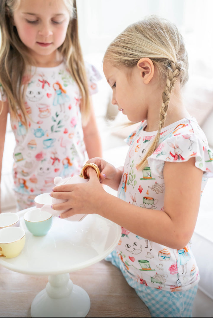 Alice in wonderland girls graphic tee