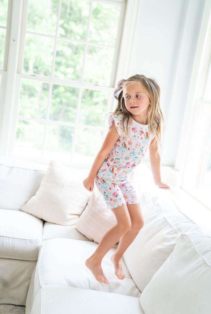 Alice in Wonderland girls short pajama set
