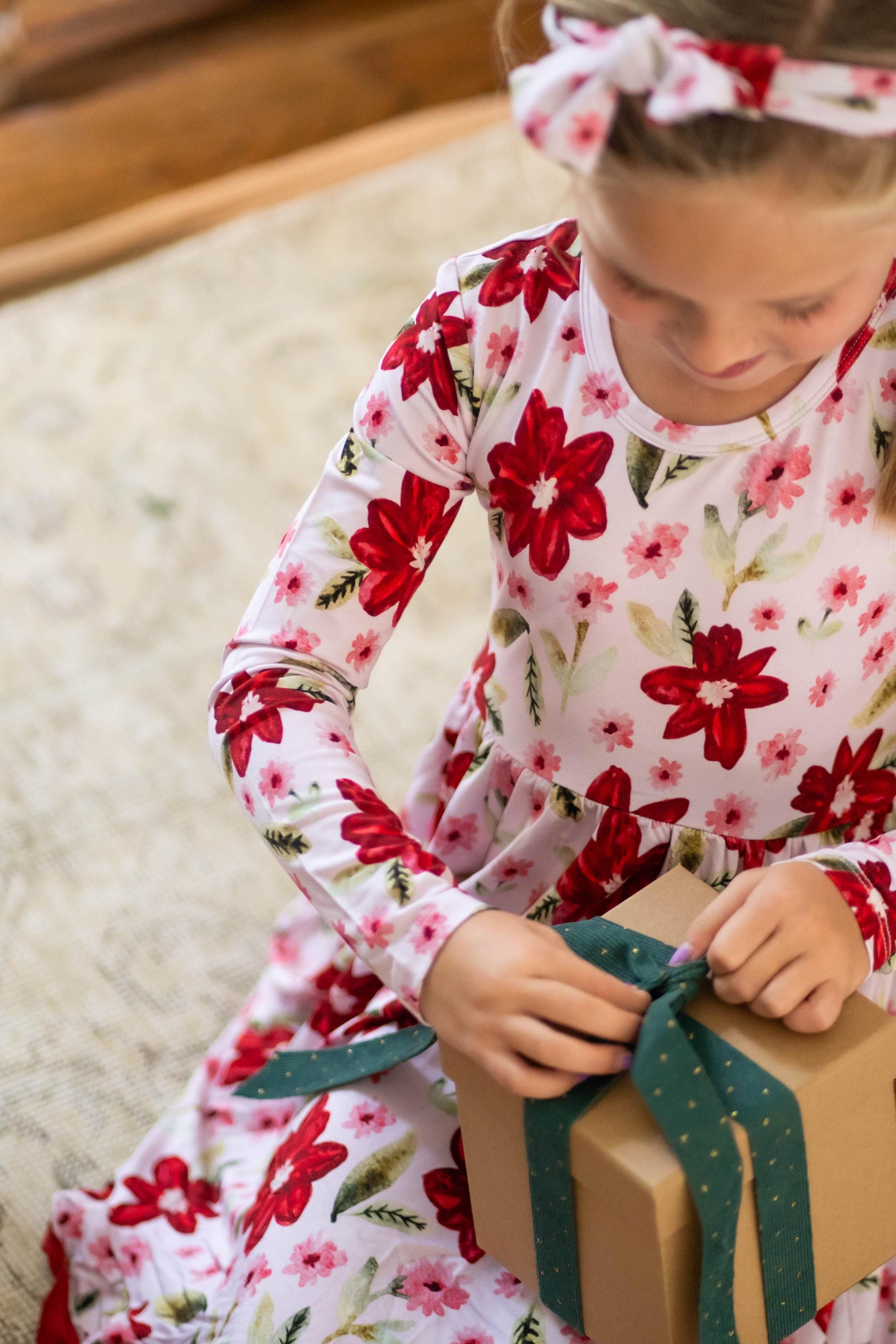 Girls Christmas Dress,Toddler cheapest Christmas Dress,Twirl Dress,Pointsettia Flower Dress,Evergreen,Family Christmas Photos,Breakfast with Santa