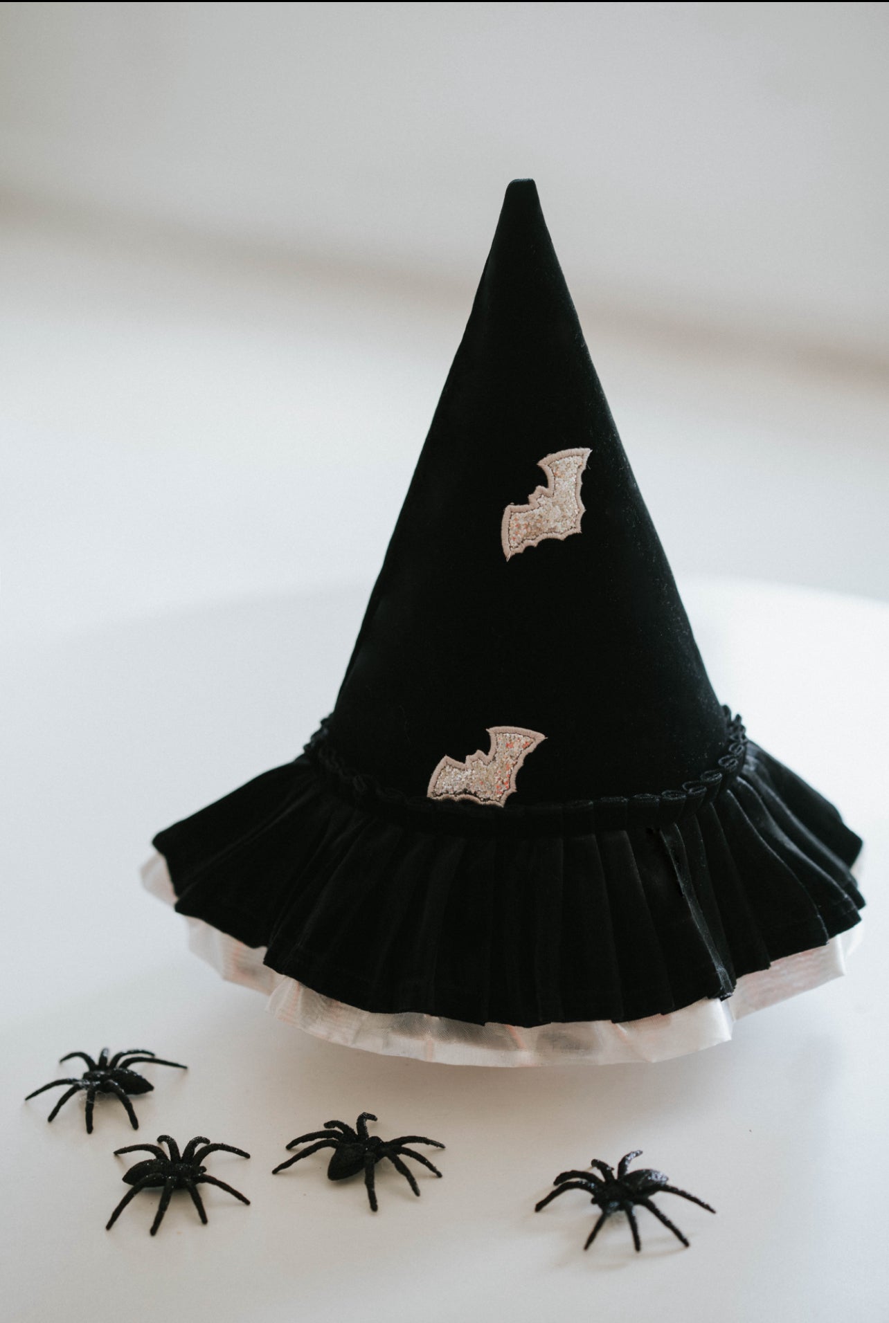 Halloween witch hat for kids with bat sequins