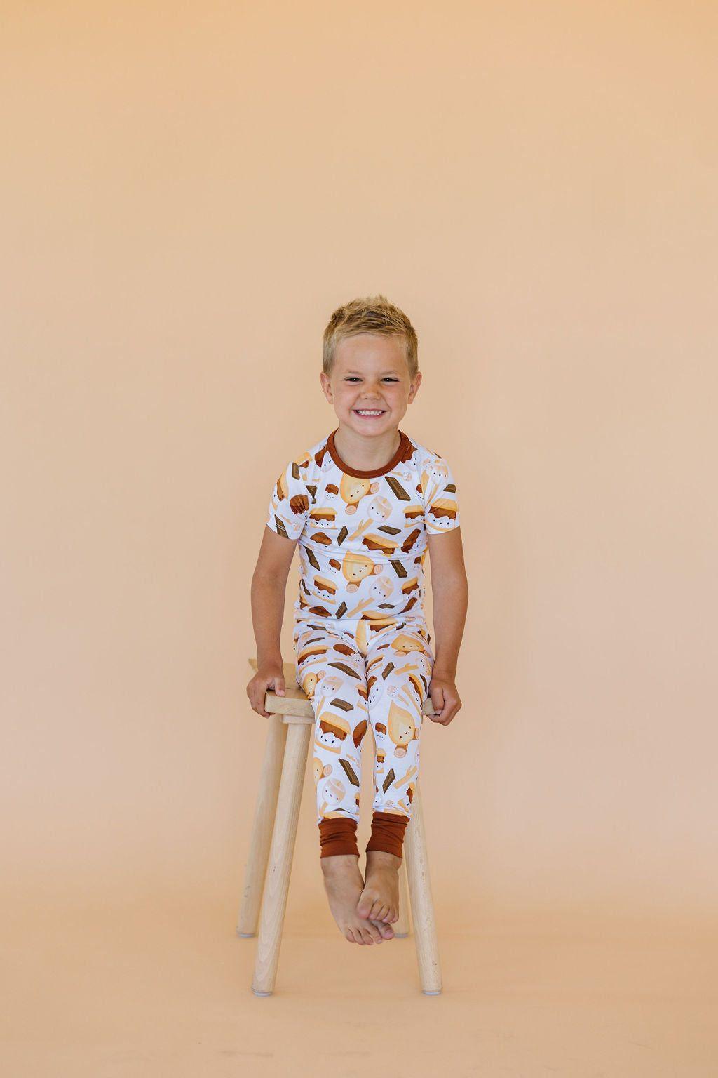 S'mores Print Bamboo Kids Pajama Set - Short Sleeve &amp; Pants