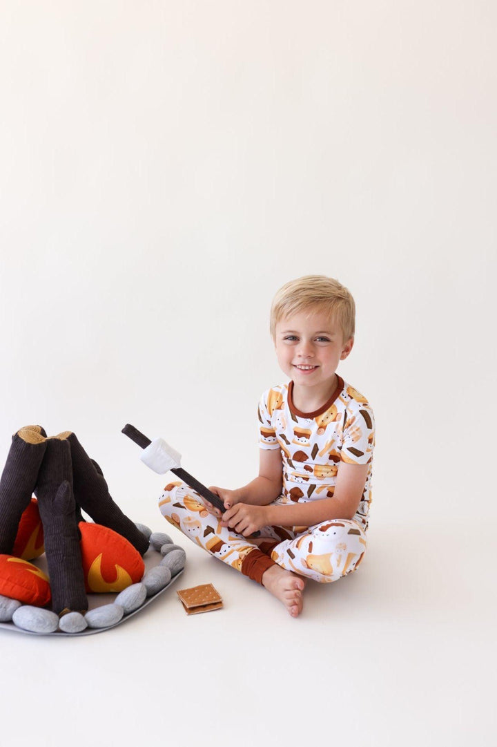 S'mores Print Bamboo Kids Pajama Set - Short Sleeve &amp; Pants