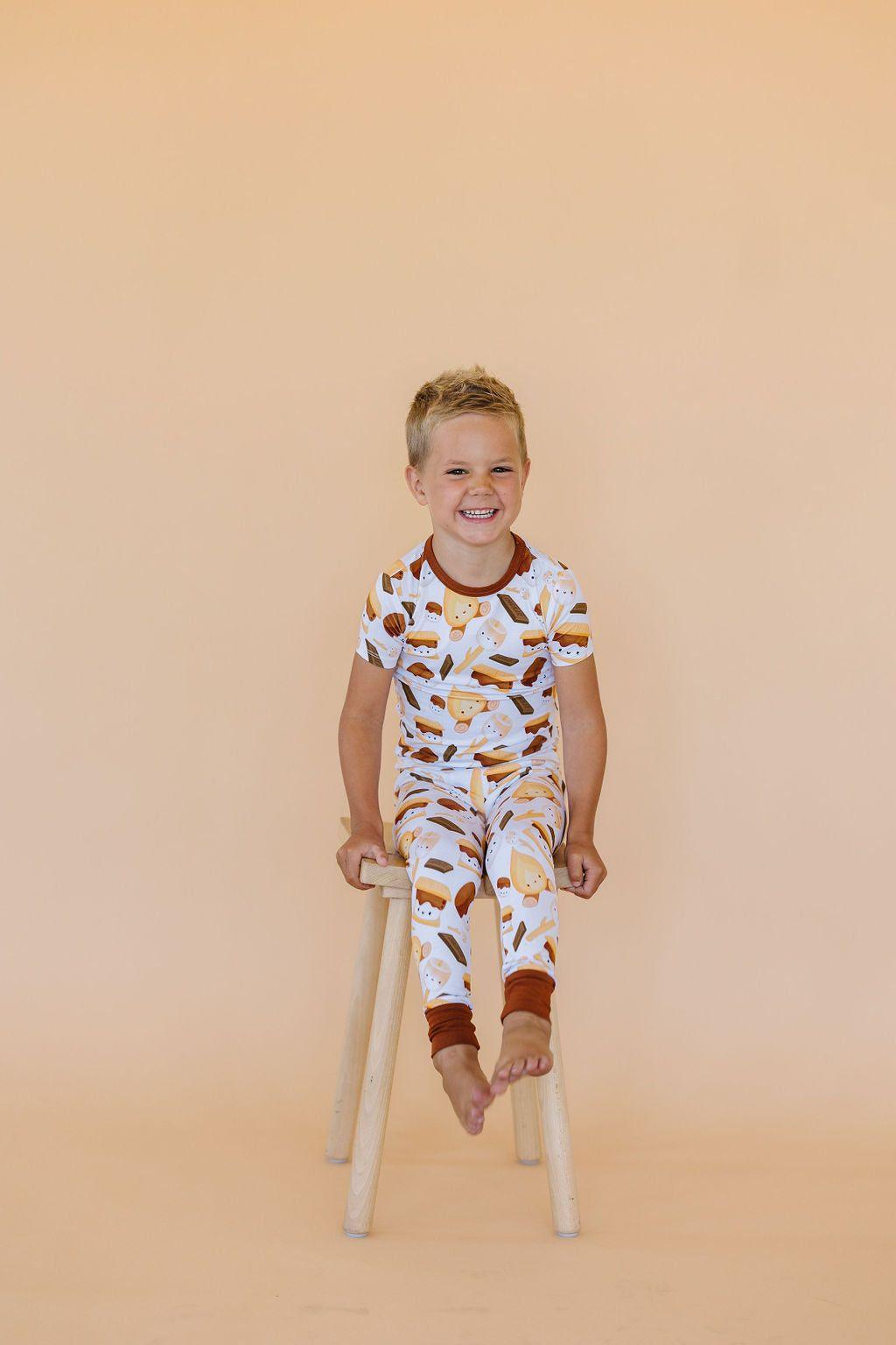 S'mores Print Bamboo Kids Pajama Set - Short Sleeve &amp; Pants