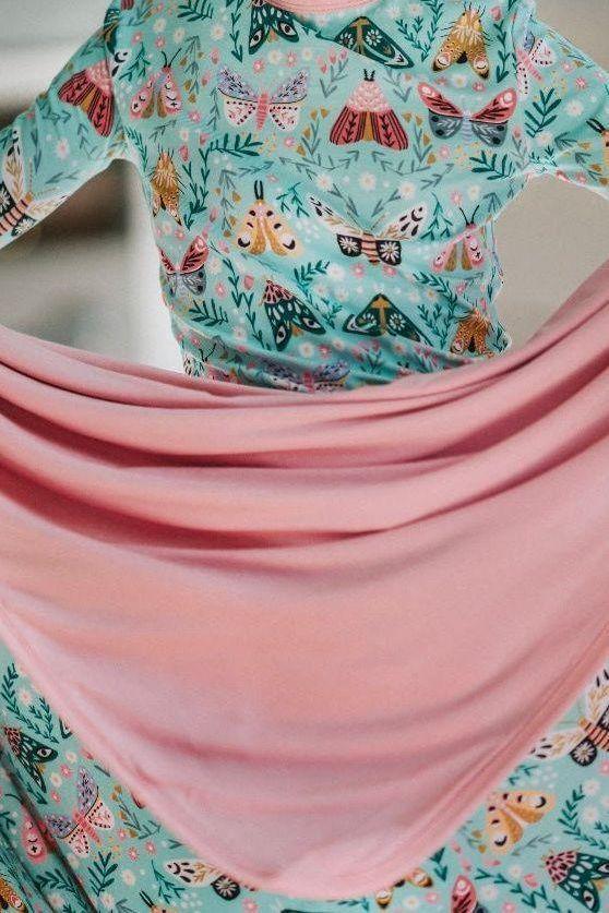 Vibrant Moth Ruffle Blanket