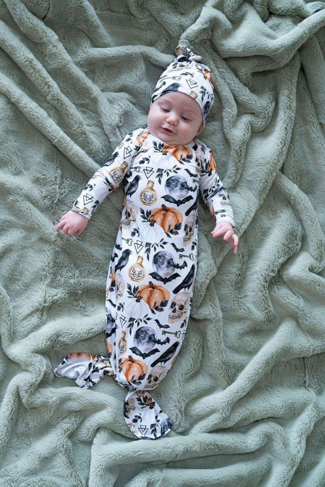 Skulls & Pumpkins Newborn Knotted Gown